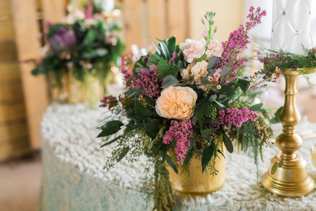 Sweetheart table inspiration -- meaningful - gift giving