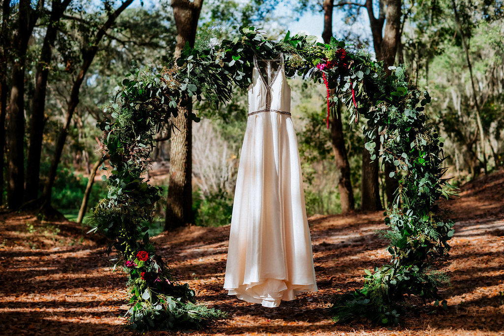 Ceremony -Inspiration-circle-arch
